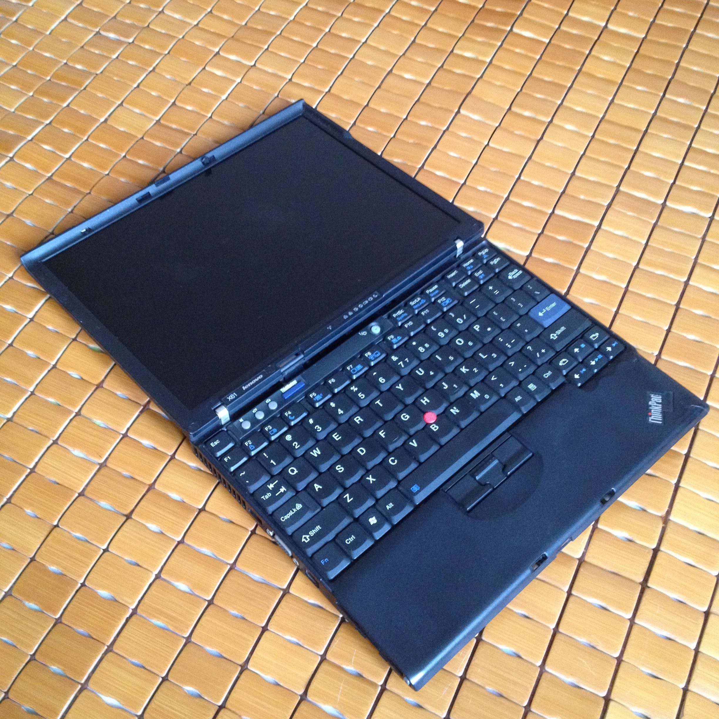 【【黑粉秀】 thinkpad x61 服役最久的一款笔记本】-thinkpad-联想