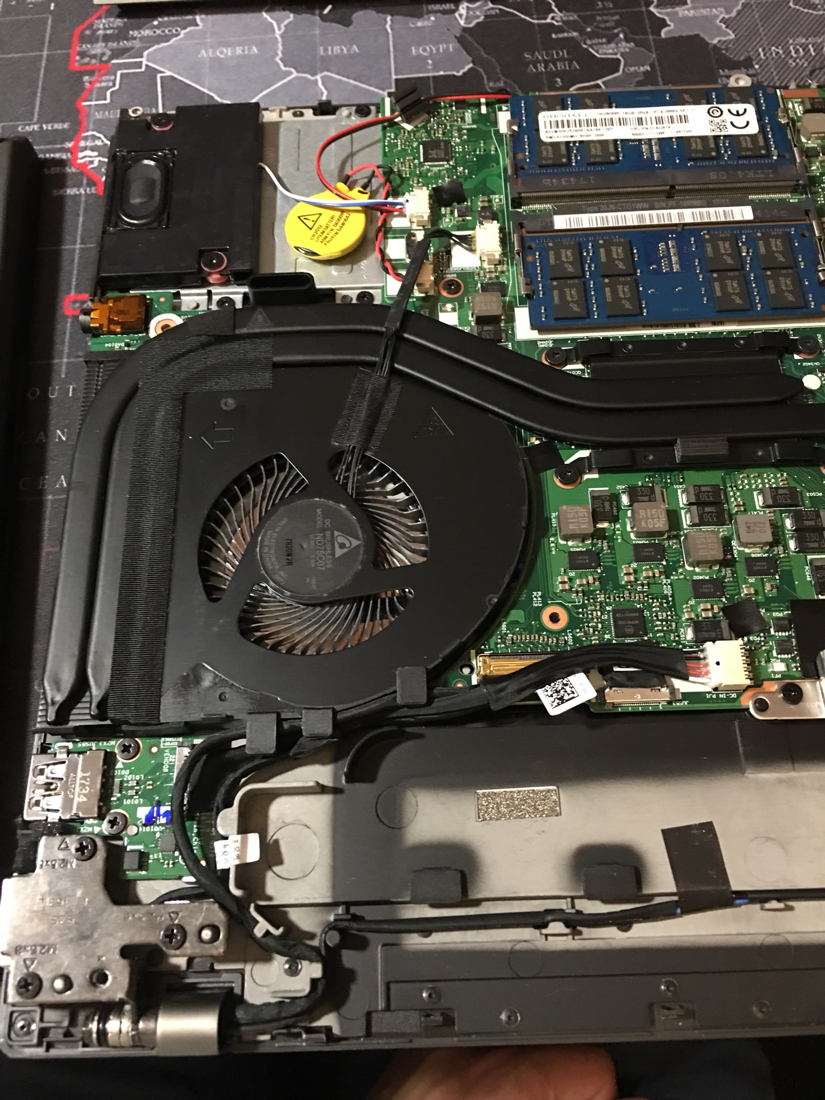 然后一直知道固态硬盘的闪存芯片等级,slc>mlc>tlc,还有现在的qlc