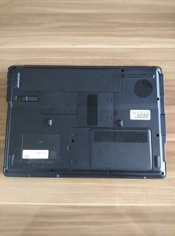 【我的第一台笔记本】很坑很抗造很长寿的惠普康柏presario v3000