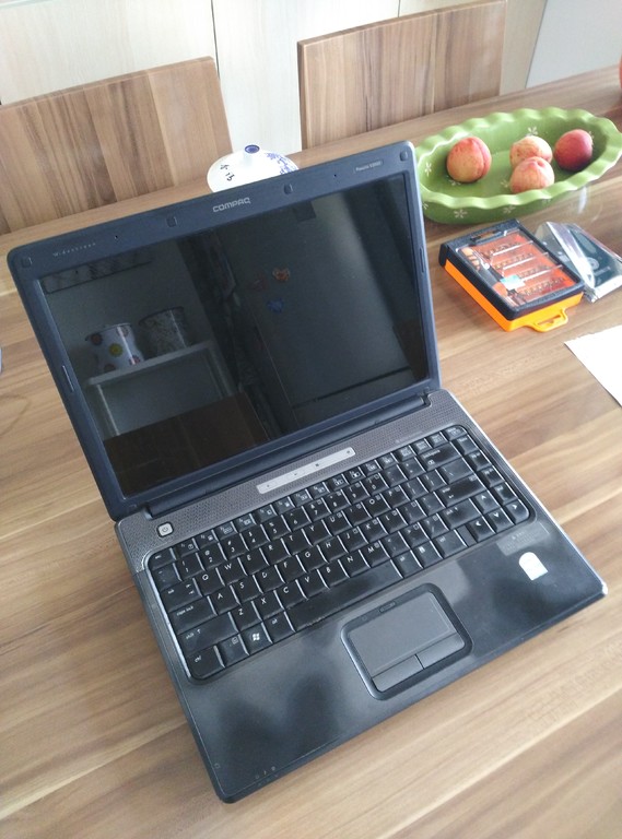 【我的第一台笔记本】很坑很抗造很长寿的惠普康柏presario v3000