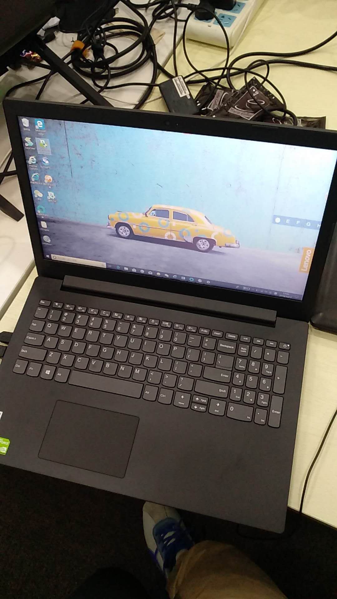 6英寸 开箱体验, 外观性能 棒棒的 外观: 外观优美: 联想ideapad 330c