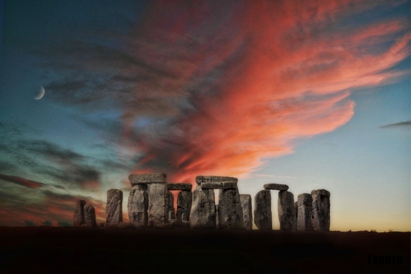 stonehenge-001.jpg