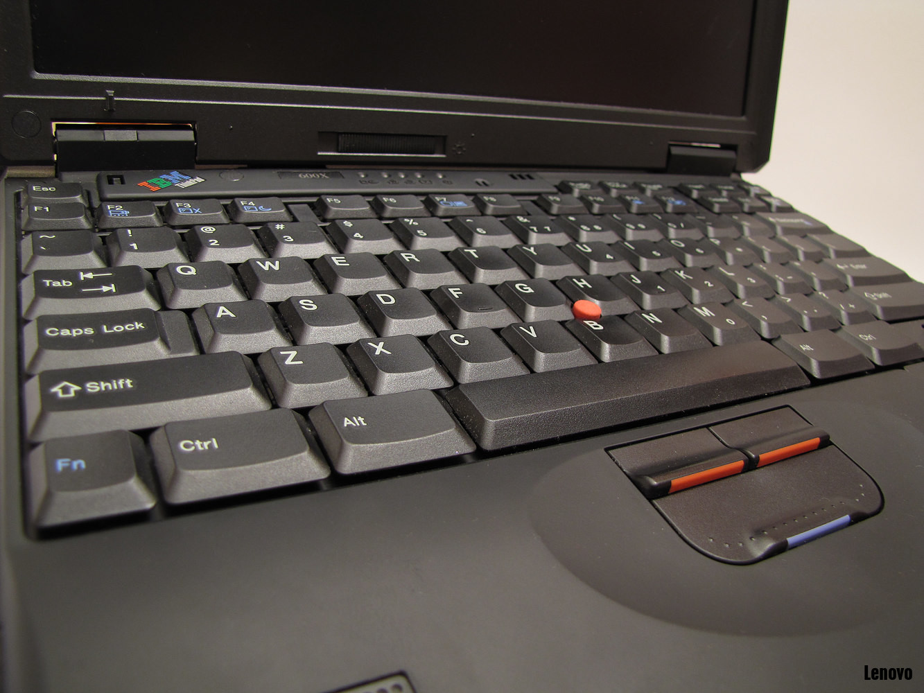 IBM-ThinkPad-600 1.jpg